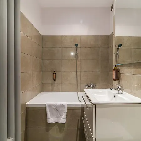 Apartment Rent Like - Aleja Jana Pawla Ii 20 Warsaw