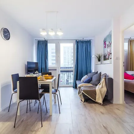 Rent Like - Aleja Jana Pawla Ii 20 Warsaw